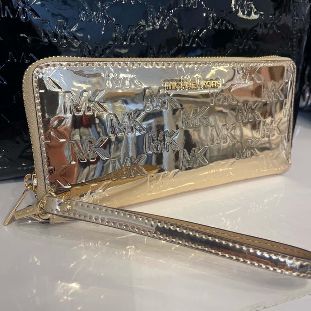 MICHAEL KORS Jet Set Lg Metallic Logo Debossed Continental Wallet Wristlet Phone - Picture 2 of 16